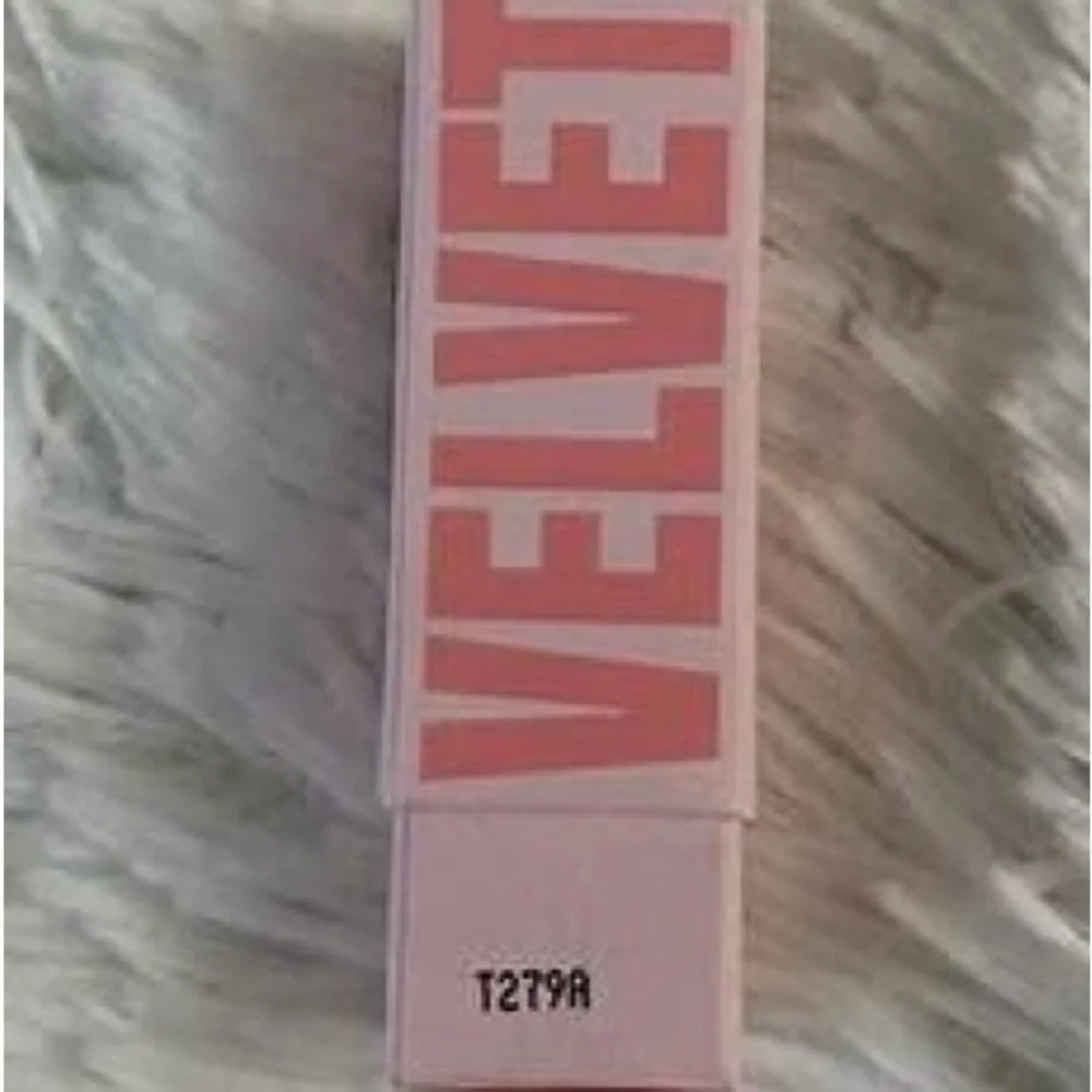 Jeffree Star Velvet Trap Lipstick Unphazed Gold Nude Matte Luxe Rare Shade Lip